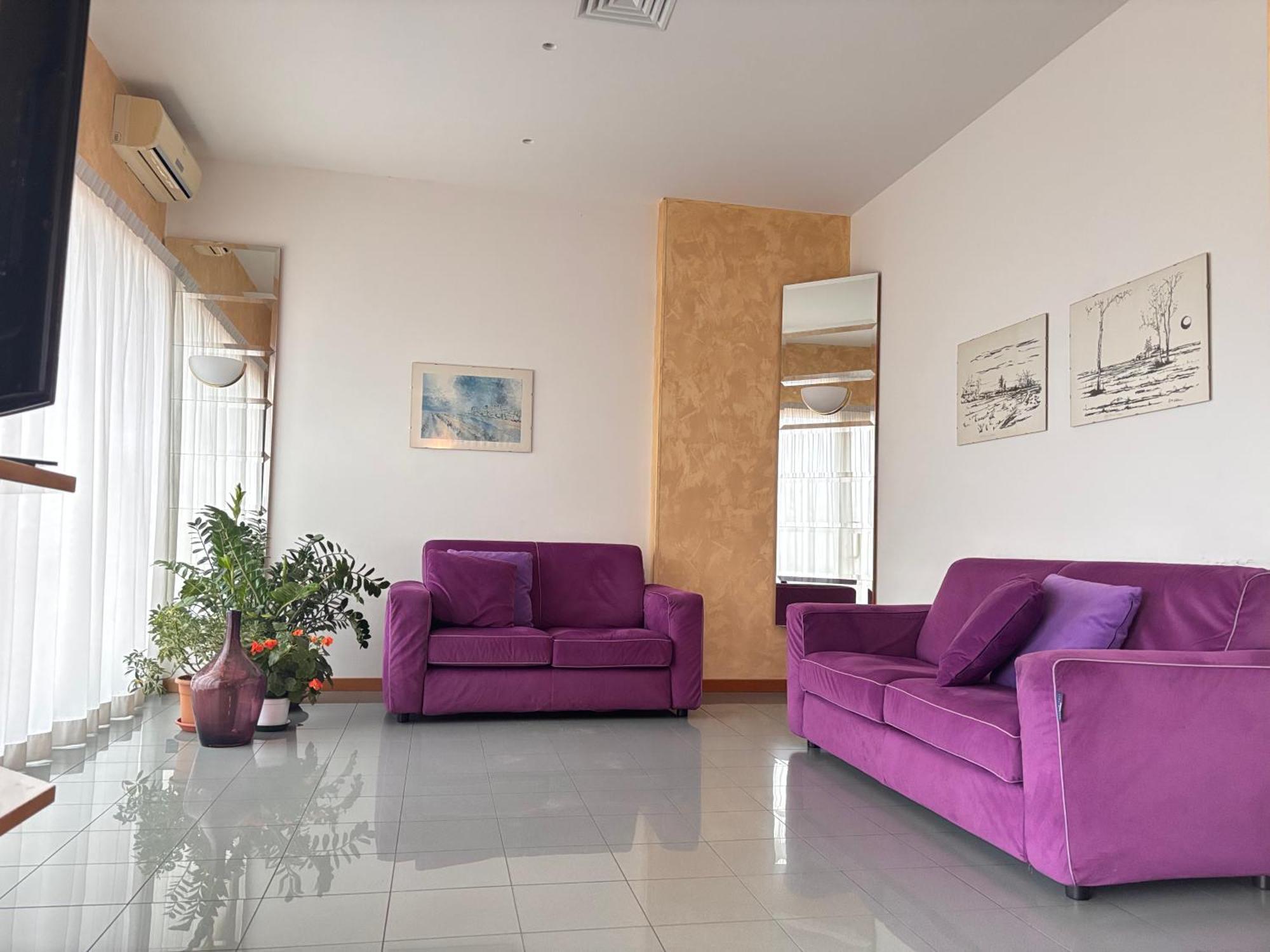 Hotel Crocenzi Сан-Марино Экстерьер фото